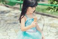 Ngắm con gái siêu cute của Hoa hậu Ngọc Diễm