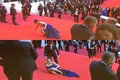 Vóc dáng gợi cảm của người đẹp vồ ếch trên thảm đỏ Cannes