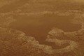 Lý giải cách bong bóng phun trào trong hồ trên Titan sao Thổ