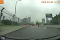 Cận cảnh hai tài xế ô tô ẩu đả dữ dội trên đường đua F1 Hà Nội
