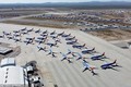 Covid-19: Hàng nghìn máy bay xếp hàng "đắp chiếu", sân bay như nhà hoang