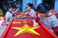 Ngôi làng hơn 70 năm sản xuất cờ Tổ quốc