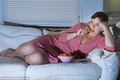 Giảm ăn khuya có thể phòng tránh ung thư vú 
