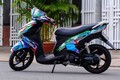 Scooter “bình dân” Yamaha Luvias sơn tem đấu “cực độc“