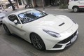 Ferrari F12Berlinetta 21 tỷ lần đầu lăn bánh trên phố Việt