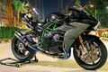 Siêu môtô Kawasaki H2 lên đồ chơi như "Hổ thêm cánh"