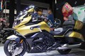 Xe môtô BMW K1600 giá 1,25 tỷ đồng “đấu” Honda GoldWing