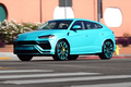 Siêu SUV Lamborghini Urus “lòe loẹt” trong bộ cánh màu xanh