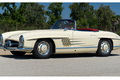 Mercedes-Benz 300 SL Roadster 1961 rao bán hơn 20 tỷ đồng