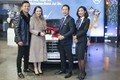 Tuấn Hưng, MC Trấn Thành "rủ nhau" bán xe sang Mercedes-Benz 