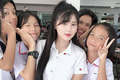 2 cô giáo Thái Lan, Đài Loan đổi style khi trở thành người mẫu
