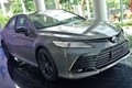 Cận cảnh Toyota Camry 60th Anniversary hybrid 2022 hơn 1,2 tỷ đồng