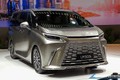 "Chuyên cơ mặt đất" Lexus LM 2023 chào hàng thị trường tỷ dân