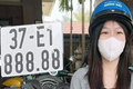 Nữ sinh viên Nghệ An bốc trúng biển “ngũ quý 8” cho Honda Vision 