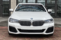 BMW 530i M Sport VIN 2022 giảm tới hơn 300 triệu tại Việt Nam