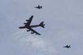 Quan sát máy bay B-52 Mỹ tập trận chống phiến quân IS