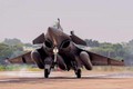 Tiêm kích Rafale: Hy Lạp mua 10, tặng 8; Ấn Độ mua đắt gấp đôi