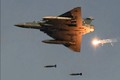 Sốc: Ấn Độ mua Mirage 2000 cũ nát về "xẻ thịt" lấy phụ tùng