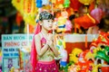 Ngắm “cô dâu 8 tuổi” vạn người mê trên phố Hàng Mã