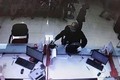 Đối tượng cầm súng vào cướp ngân hàng ở Hà Nội 
