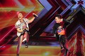 Tùng Dương phấn khích học nhảy cùng thí sinh The X-Factor 2016