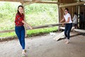 Diệu Ngọc, Nguyễn Thị Loan giản dị đi làm từ thiện