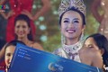 Thu Ngân đăng quang Hoa hậu bản sắc Việt toàn cầu 2016