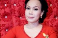 Việt Hương cúi đầu xin lỗi vì giễu cợt “thô tục” ở đám cưới