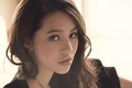 Jolie Nguyễn đổi avatar đen, đăng bia mộ chính mình gây hoang mang