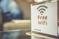 Vì sao "tuyệt đối" không nên sử dụng WiFi miễn phí của khách sạn?