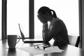 Bệnh trầm cảm gia tăng trong giới văn phòng và công chức
