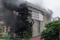 Hà Nội: Cháy nhà trọ 3 tầng, 9 người mắc kẹt được giải cứu