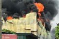 Cháy lớn tại Công ty Zion sát Siêu thị Aeon Mall Long Biên