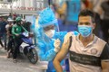Hà Nội: Taxi, xe ôm, đánh giày, bán hàng rong… được ưu tiên tiêm vắc xin