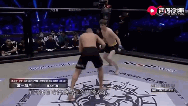 Clip: Võ sĩ MMA đấm gục cao thủ Thiếu Lâm sau 6 giây