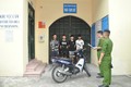 Hải Dương: Bắt nhóm thanh niên hung hãn cướp xe máy người đi đường
