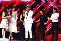 Giám khảo The X-Factor hoảng hồn vì thí sinh suýt ngã