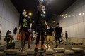 Người biểu tình Hồng Kông lại “nóng” xô xát với cảnh sát