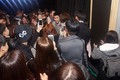 Noo Phước Thịnh được khán giả vây kín tại Hàn Quốc