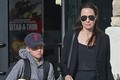 Angelina Jolie mở tiệc ăn mừng vụ ly hôn với Brad Pitt