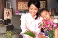 Hồng Nhung livestream chia sẻ hậu ly hôn chồng Tây