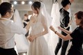 Cận cảnh váy cưới tuyệt đẹp của Nhã Phương trước hôn lễ