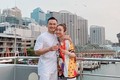 Diễn viên Chi Bảo và Lý Thuỳ Chang tình tứ đi du lịch Úc