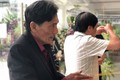 Thương Tín "Ván bài lật ngửa" đến viếng nghệ sĩ Chánh Tín 