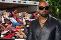 Kanye West mang theo 500 đôi giày rời khỏi nhà Kim Kardashian