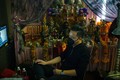 Đạo diễn Victor Vũ lên tiếng về tin đồn chơi ngải Kumanthong
