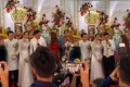 Hồ Bích Trâm đeo vàng trĩu cổ trong lễ cưới ở Quảng Ngãi