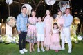 Vy Oanh cùng chồng con dự tiệc sinh nhật con gái MC Vân Hugo