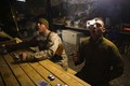 Lính NATO giết thời gian ở Afghanistan như thế nào?