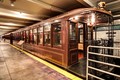 Tham quan tàu điện ngầm 110 tuổi ở New York